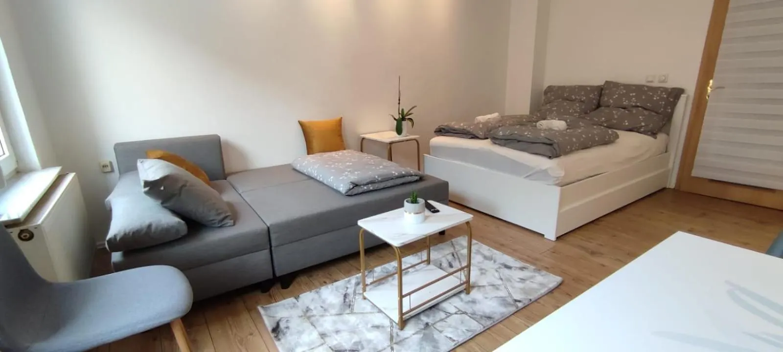 Apartment Privatzimmer-2 In Ruhiger Lage 9Min Von Hbh Nuremberg