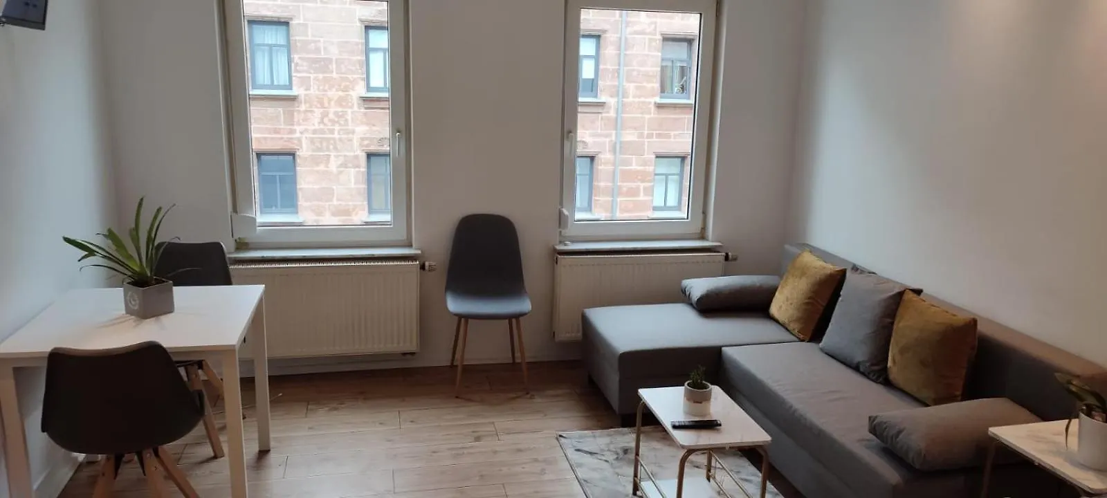 Privatzimmer-2 In Ruhiger Lage 9Min Von Hbh Nuremberg Apartment